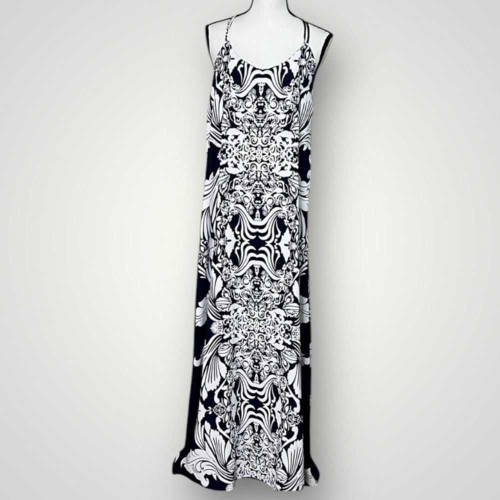 NWT Caramela blue & White graphic print maxi dress